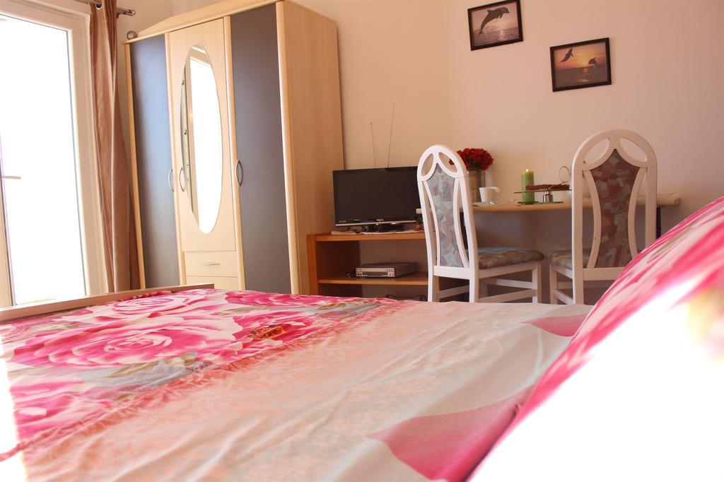 Apartments Bluesun Omiš Eksteriør billede