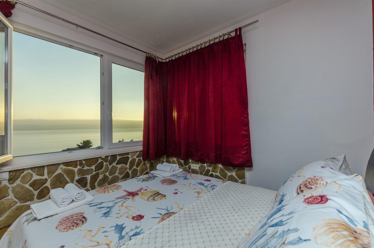 Apartments Bluesun Omiš Eksteriør billede